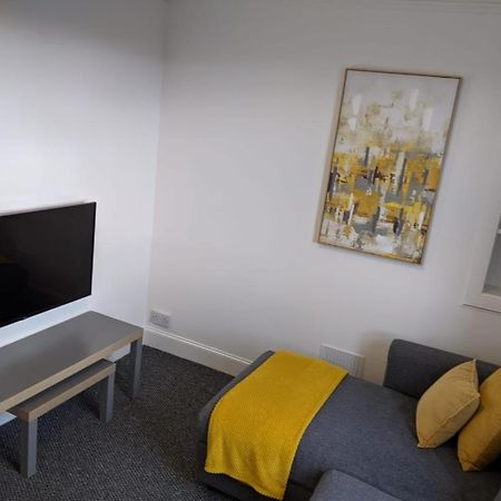 Glenclova - No 5 Bellyeoman, Bright Two Bedroom Apartment Dunfermline Eksteriør billede