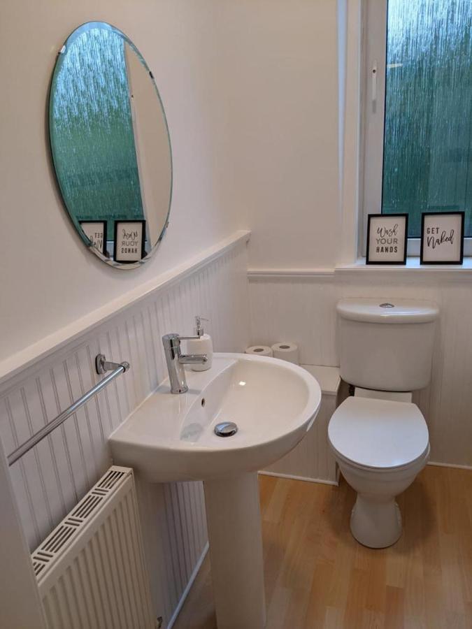 Glenclova - No 5 Bellyeoman, Bright Two Bedroom Apartment Dunfermline Eksteriør billede